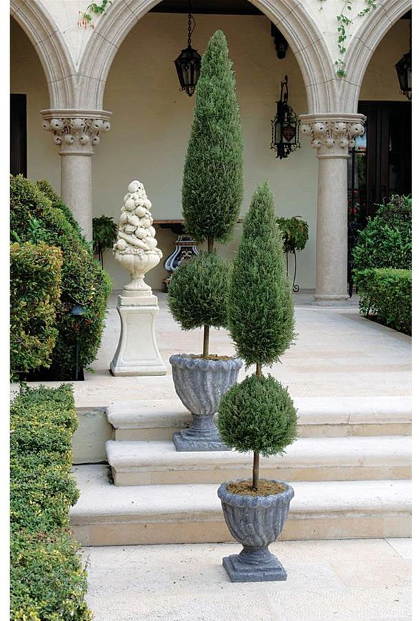 Design Toscano 48In Classic Evergreen Topiary Se6090 1 Design Toscano 48In Classic Evergreen Topiary Se6090